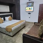 Hotel Airport City Lite