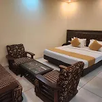 Hotel Airport City Lite