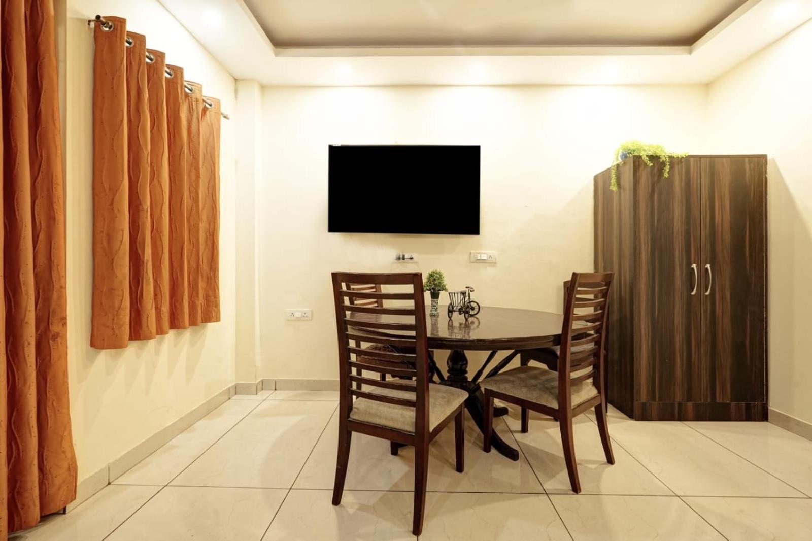 Airport Lite Hotel