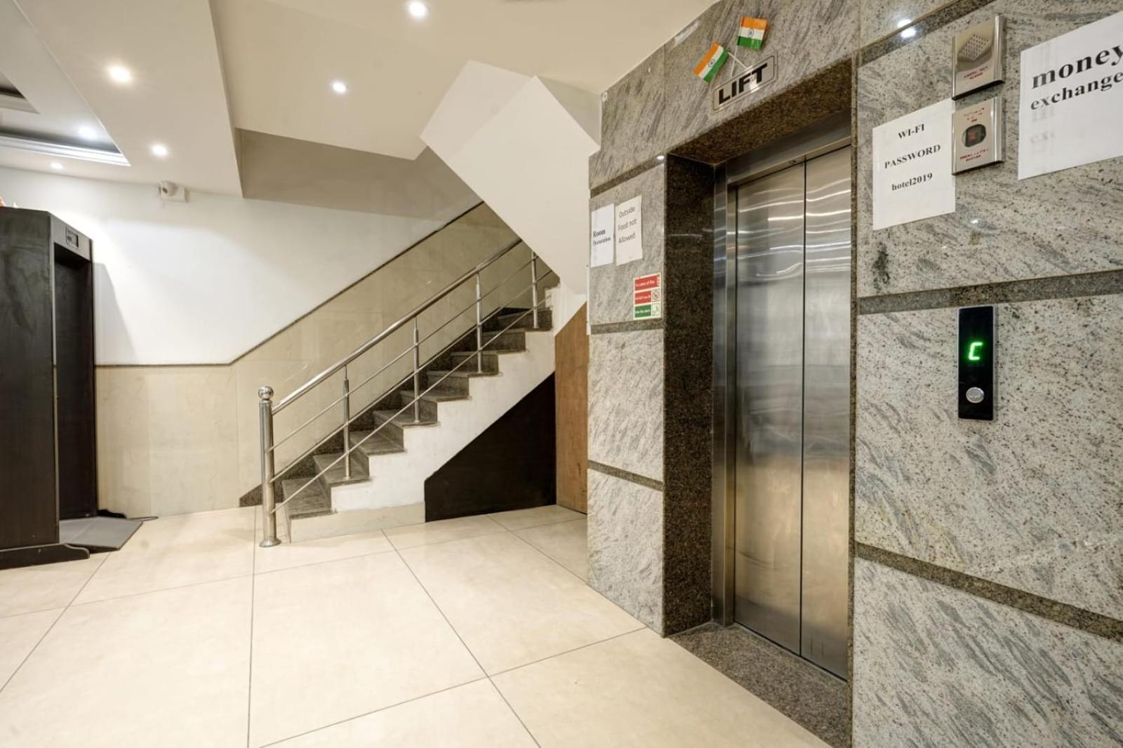 Airport Lite Hotel